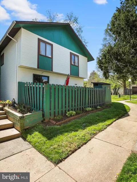 10 Nina Ct #162, Gaithersburg, MD 20877