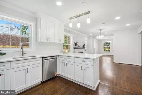 1399 Kimblewick Rd, Potomac, MD 20854 photo 8