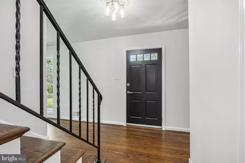 1399 Kimblewick Rd, Potomac, MD 20854 photo 4