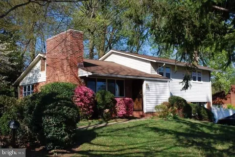 6317 Tone Dr, Bethesda, MD 20817
