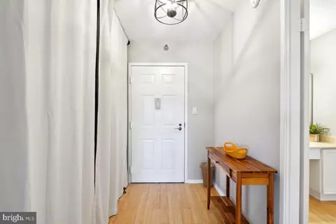 15100 Interlachen Dr #4-522, Silver Spring, MD 20906 photo 6