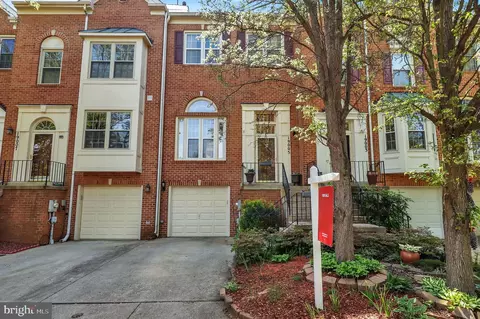 19005 Gallop Dr, Germantown, MD 20874