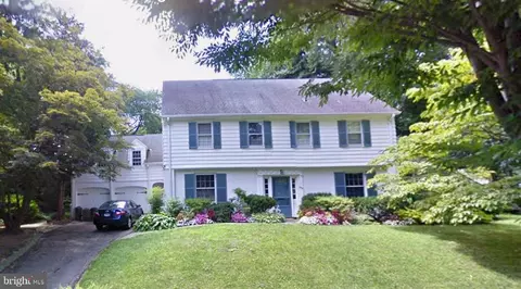 5516 Cedar Pkwy, Chevy Chase, MD 20815