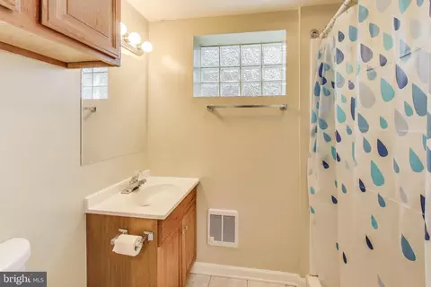 9502 Woodland Dr, Silver Spring, MD 20910 photo 21