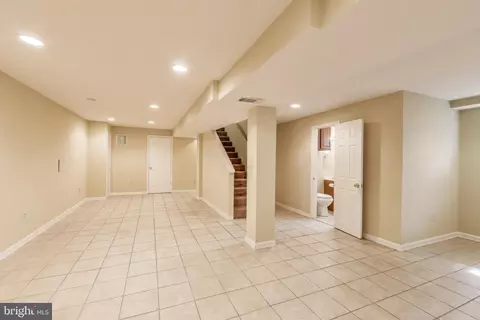 9502 Woodland Dr, Silver Spring, MD 20910 photo 18
