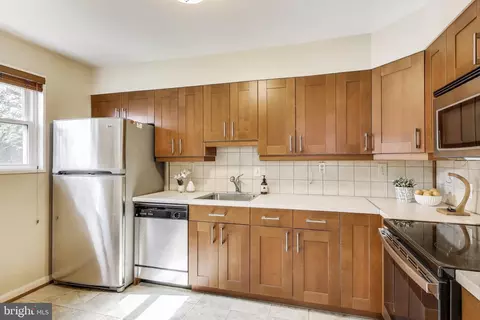 9502 Woodland Dr, Silver Spring, MD 20910 photo 16