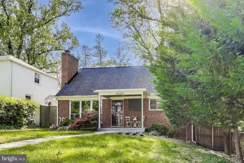 9502 Woodland Dr, Silver Spring, MD 20910 photo 6