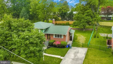 View/Area - 10310 Royal Rd, Silver Spring, MD 20903 photo 6 of 7