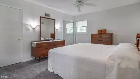 Bedroom - 10310 Royal Rd, Silver Spring, MD 20903 photo 3 of 9