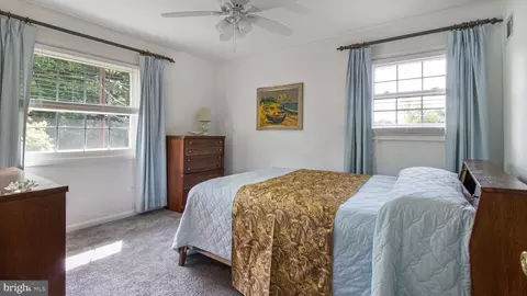 Bedroom - 10310 Royal Rd, Silver Spring, MD 20903 photo 4 of 9