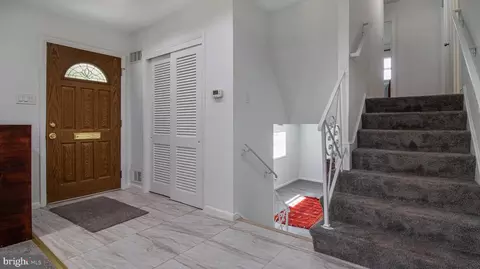 Entry Way - 10310 Royal Rd, Silver Spring, MD 20903 photo 7 of 9