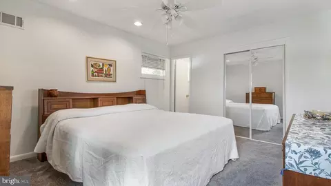 Bedroom - 10310 Royal Rd, Silver Spring, MD 20903 photo 1 of 9