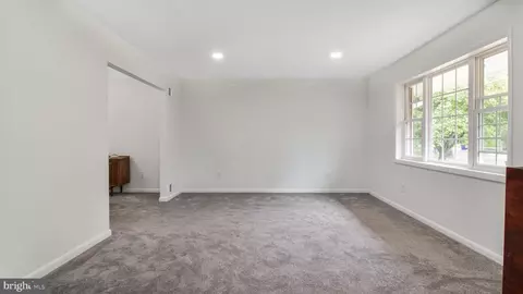 Living - 10310 Royal Rd, Silver Spring, MD 20903 photo 2 of 3