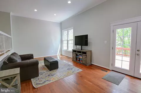 7 Catoctin Ct, Silver Spring, MD 20906 photo 3