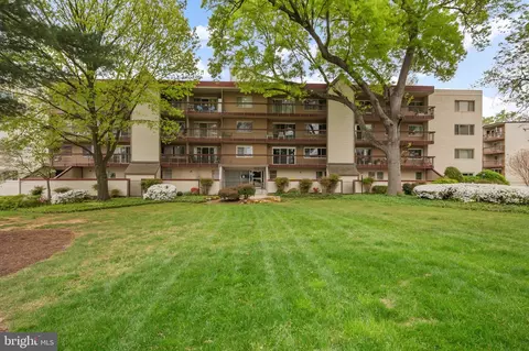 10300 Westlake Dr #S205, Bethesda, MD 20817