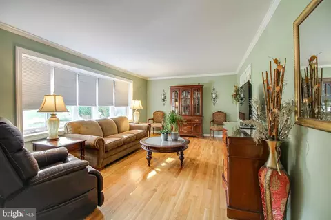 12329 Pretoria Dr, Silver Spring, MD 20904 photo 3
