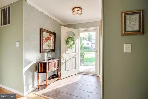 12329 Pretoria Dr, Silver Spring, MD 20904 photo 2