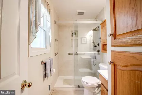 12329 Pretoria Dr, Silver Spring, MD 20904 photo 18