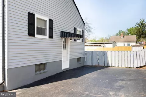 Exterior - 12319 Middle Rd, Silver Spring, MD 20906 photo 2 of 4