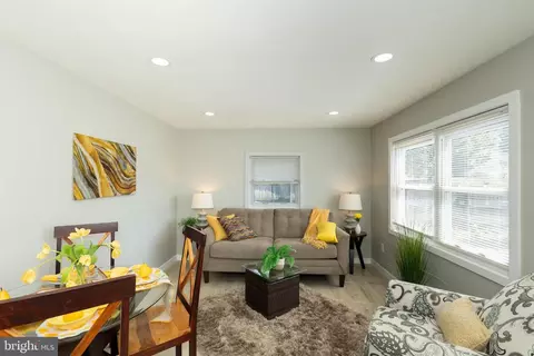 Living - 12319 Middle Rd, Silver Spring, MD 20906 photo 2 of 5