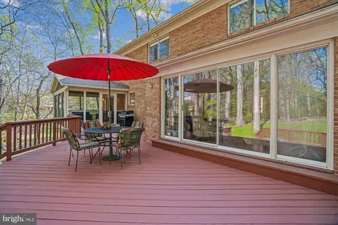 Exterior - 9 Falling Creek Ct, Silver Spring, MD 20904 photo 10 of 17