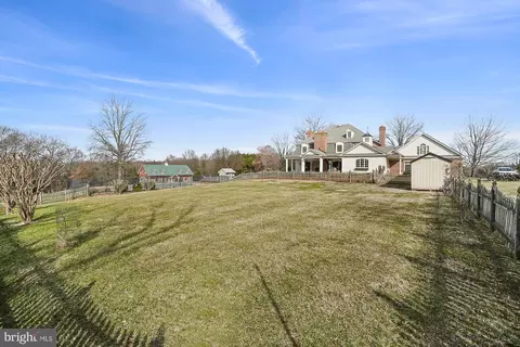 Exterior - 14920 Mount Nebo Rd, Poolesville, MD 20837 photo 20 of 24