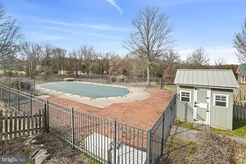 Exterior - 14920 Mount Nebo Rd, Poolesville, MD 20837 photo 9 of 24