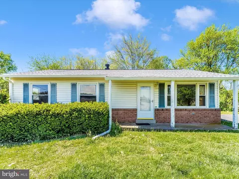 28412 Clarksburg Rd, Damascus, MD 20872