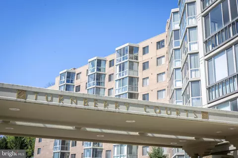 3005 S Leisure World Blvd S #605, Silver Spring, MD 20906