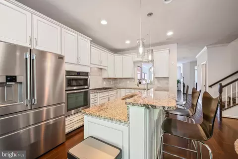 Kitchen - 1547 Rabbit Hollow Pl, Silver Spring, MD 20906 photo 3 of 4