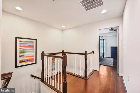 Entry Way - 1547 Rabbit Hollow Pl, Silver Spring, MD 20906 photo 2 of 3