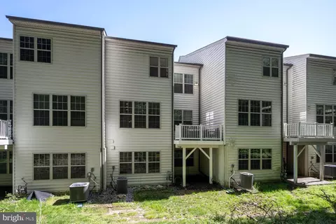 Exterior - 1547 Rabbit Hollow Pl, Silver Spring, MD 20906 photo 5 of 8