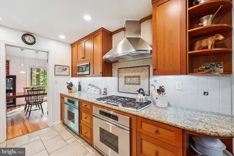 Kitchen - 10606 Mantz Rd, Silver Spring, MD 20903 photo 5 of 5