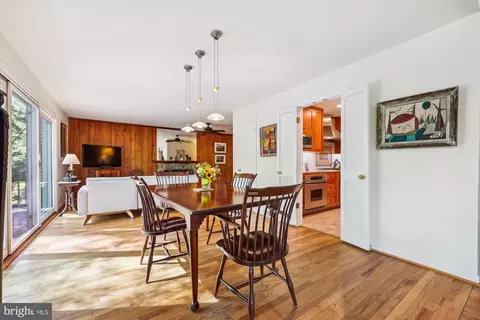 Dining - 10606 Mantz Rd, Silver Spring, MD 20903 photo 2 of 3