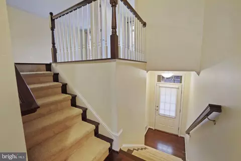Entry Way - 1539 Rabbit Hollow Pl, Silver Spring, MD 20906 photo 1 of 4