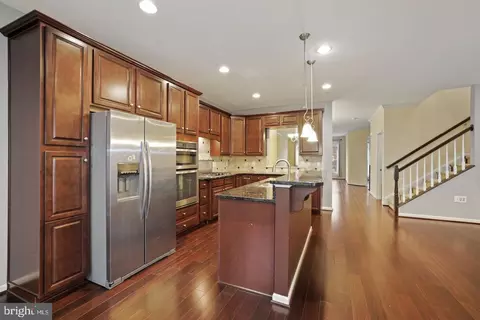 Kitchen - 1539 Rabbit Hollow Pl, Silver Spring, MD 20906 photo 3 of 4