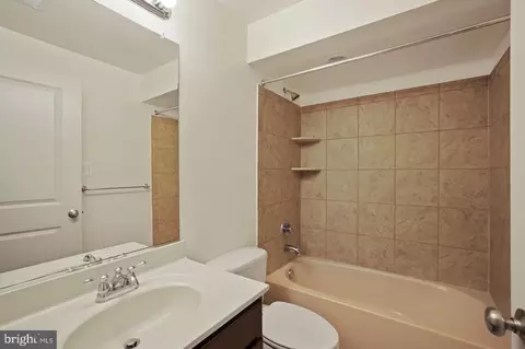 Bath - 1539 Rabbit Hollow Pl, Silver Spring, MD 20906 photo 1 of 1