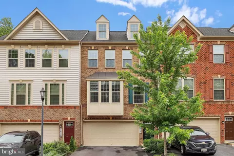 1617 Regent Manor Ct, Silver Spring, MD 20904