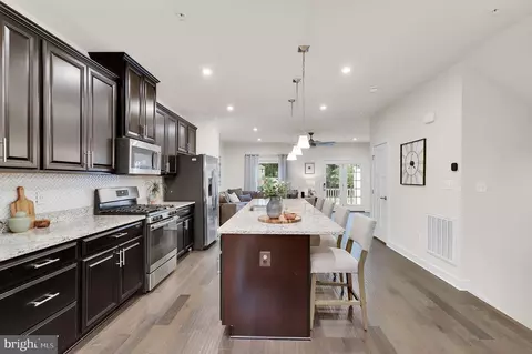 1617 Regent Manor Ct, Silver Spring, MD 20904 photo 9