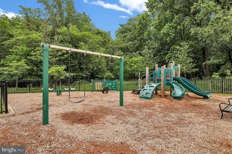 1617 Regent Manor Ct, Silver Spring, MD 20904 photo 38