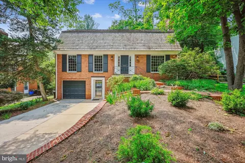 7212 Old Gate Rd, Rockville, MD 20852