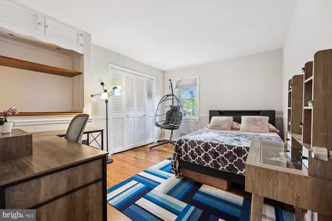 Bedroom - 3 Harrowgate Ct, Potomac, MD 20854 photo 5 of 7