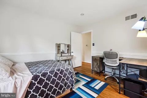 Bedroom - 3 Harrowgate Ct, Potomac, MD 20854 photo 6 of 7