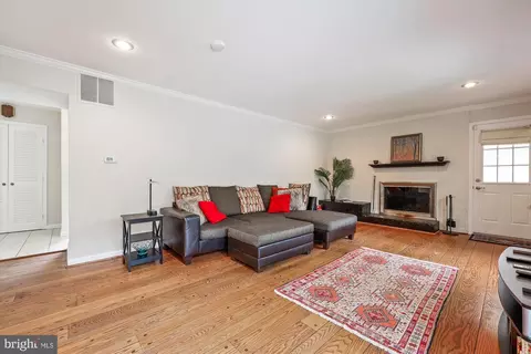 Other - 3 Harrowgate Ct, Potomac, MD 20854 photo 4 of 20