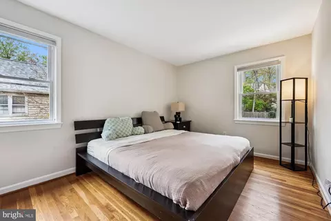 Bedroom - 3 Harrowgate Ct, Potomac, MD 20854 photo 3 of 7