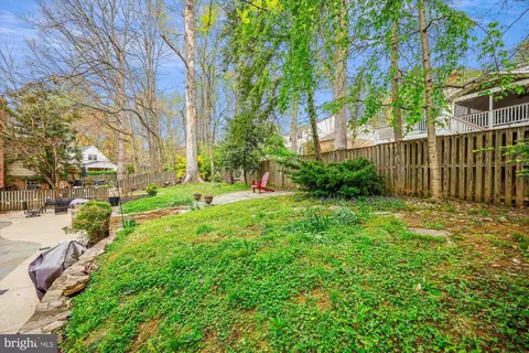 Exterior - 3 Harrowgate Ct, Potomac, MD 20854 photo 11 of 20