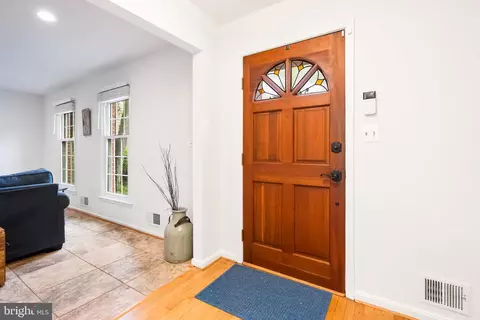 8 Turnham Ct, Gaithersburg, MD 20878 photo 6