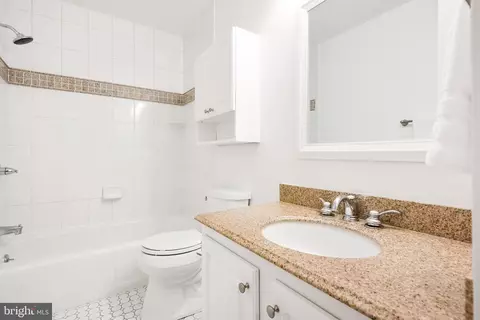 8 Turnham Ct, Gaithersburg, MD 20878 photo 40