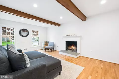 8 Turnham Ct, Gaithersburg, MD 20878 photo 17