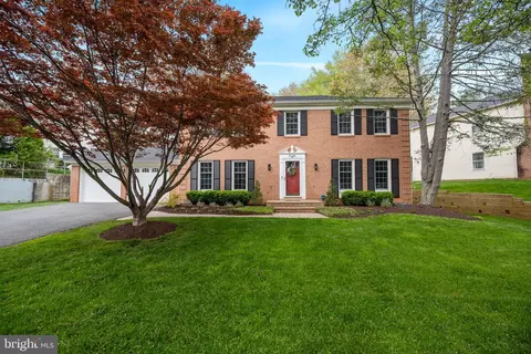 8 Turnham Ct, Gaithersburg, MD 20878